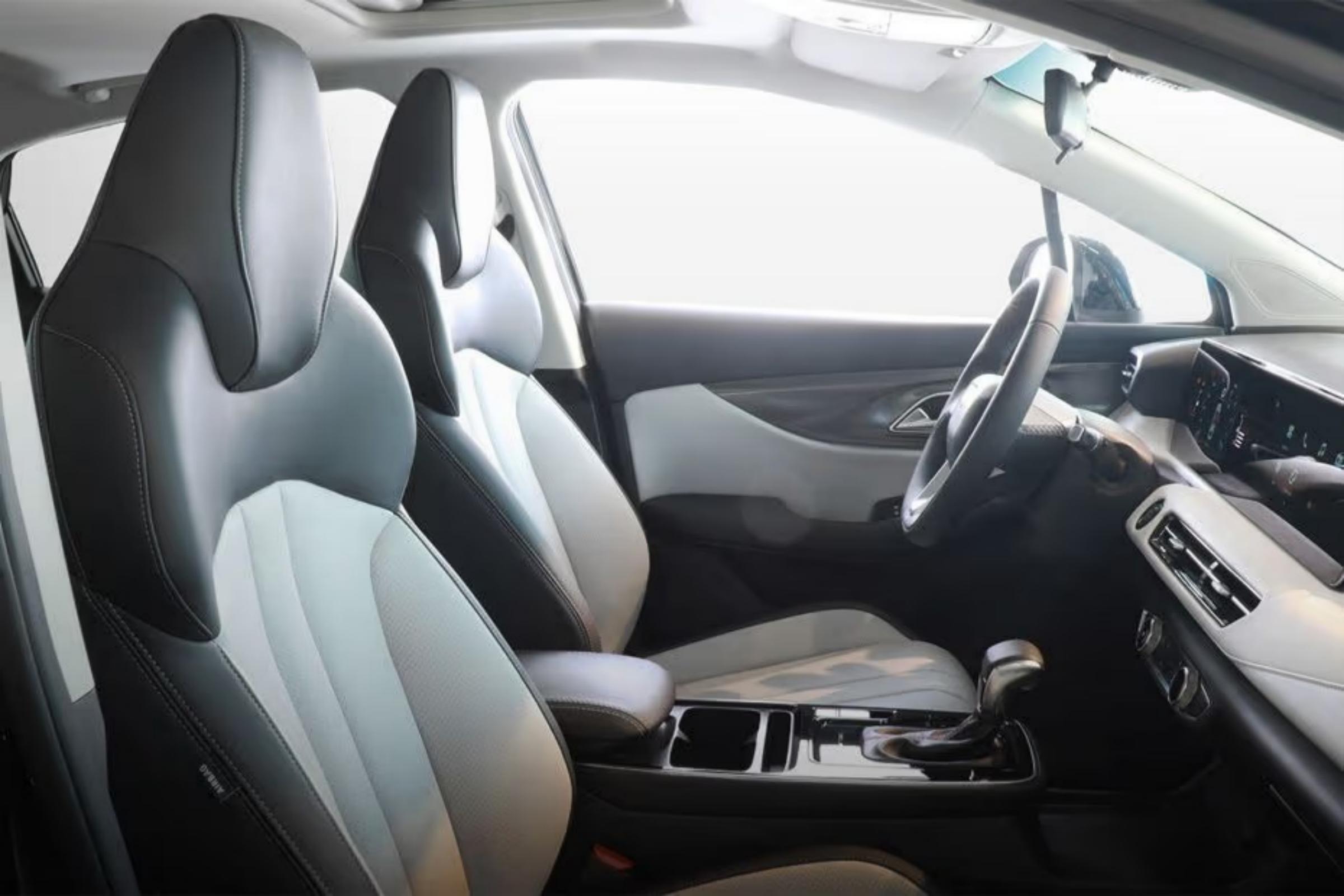 BAIC U5 PLUS 2026 STD LUXURY