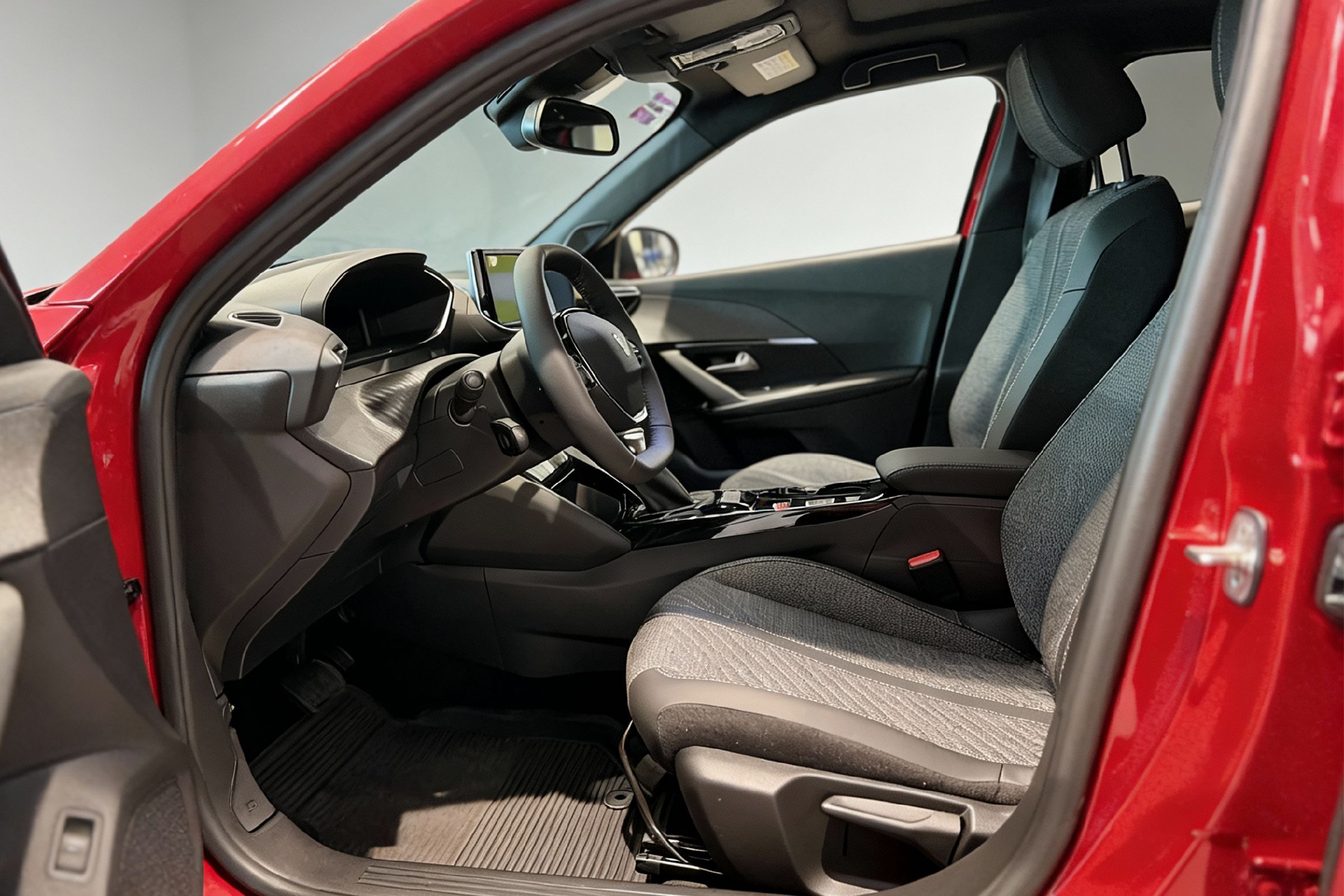 PEUGEOT 2008 2026 GT