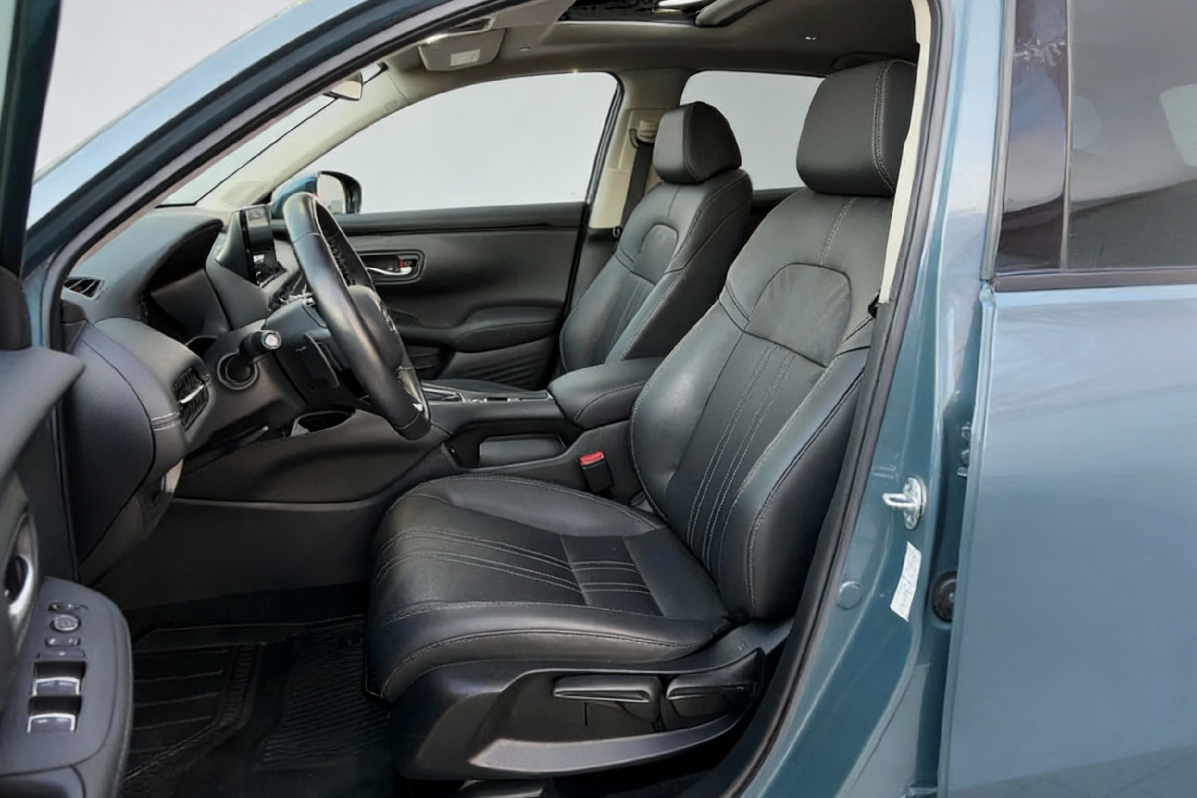 HR-V
