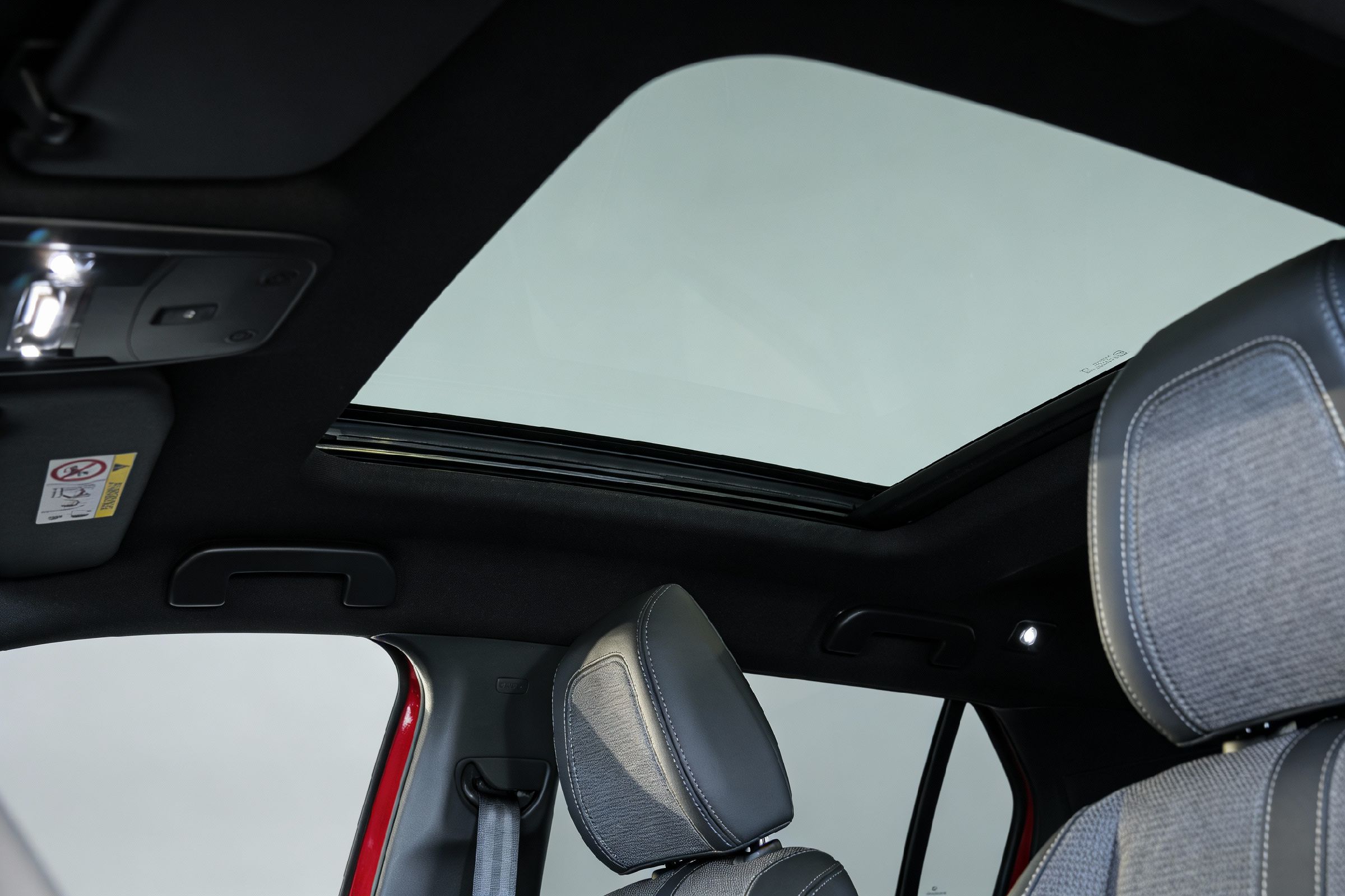 PEUGEOT 2008 2026 GT