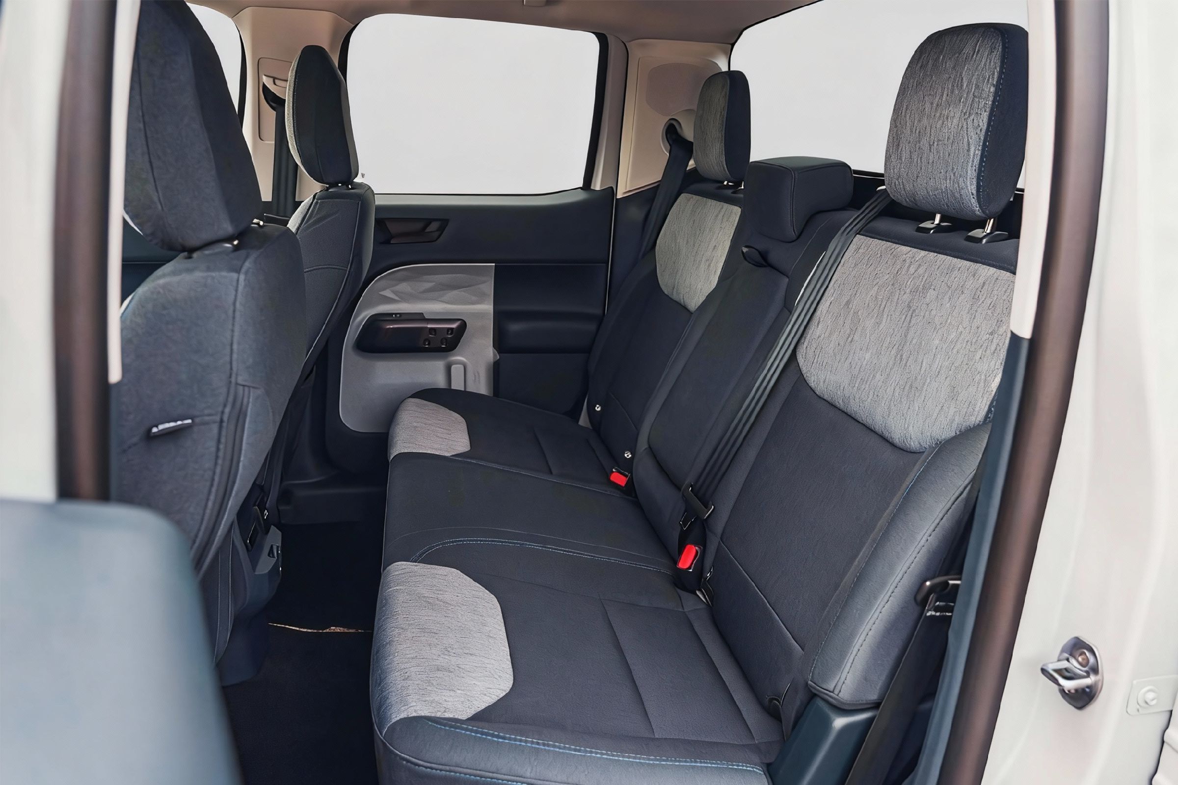 Ford MAVERICK HEV 2025 Lariat Hibrida AWD