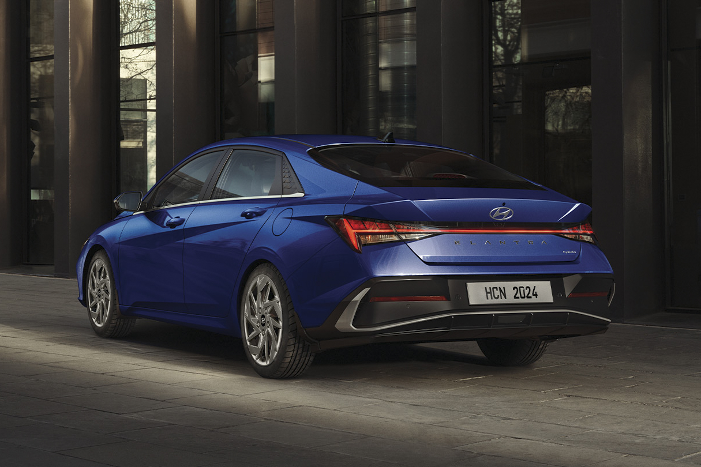 ELANTRA HÍBRIDO