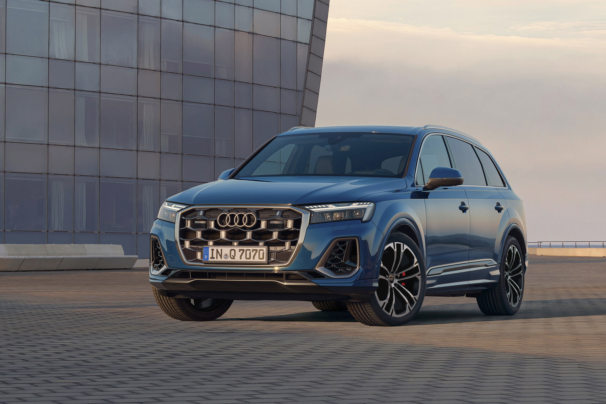 Q7