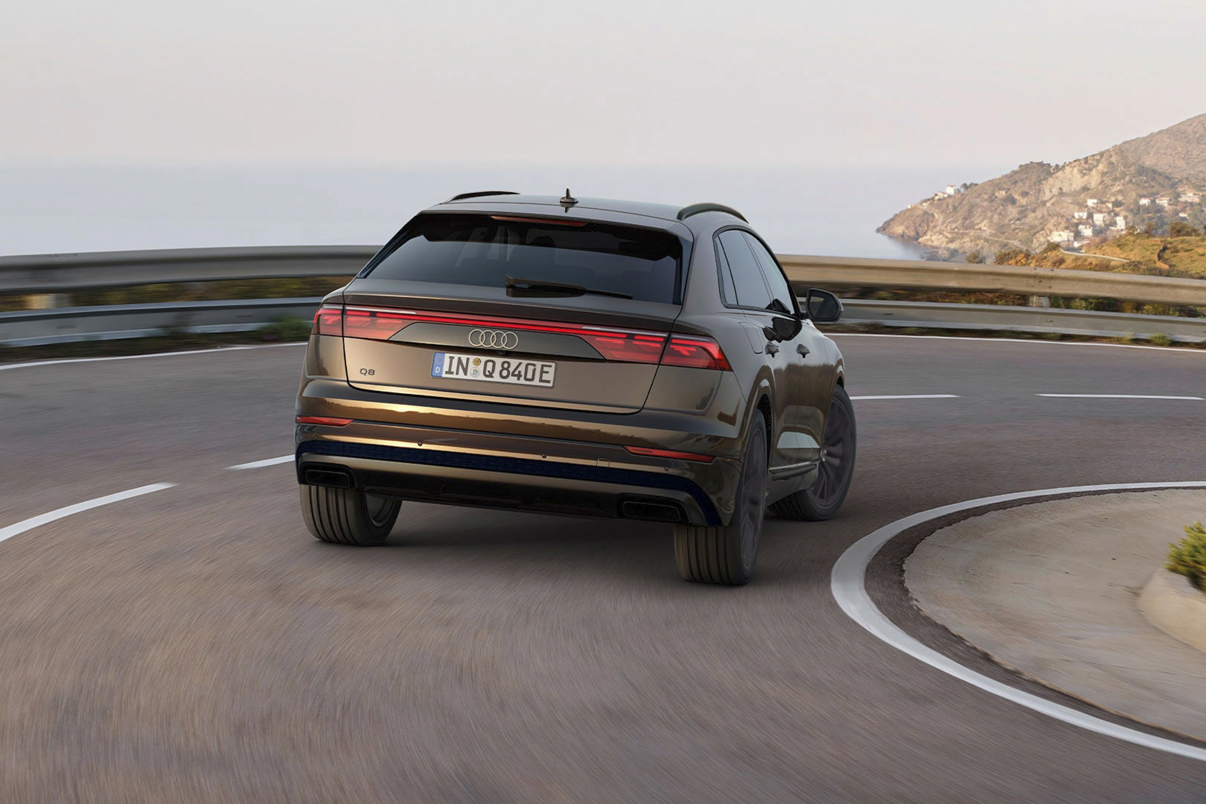 Q8 SUV e
