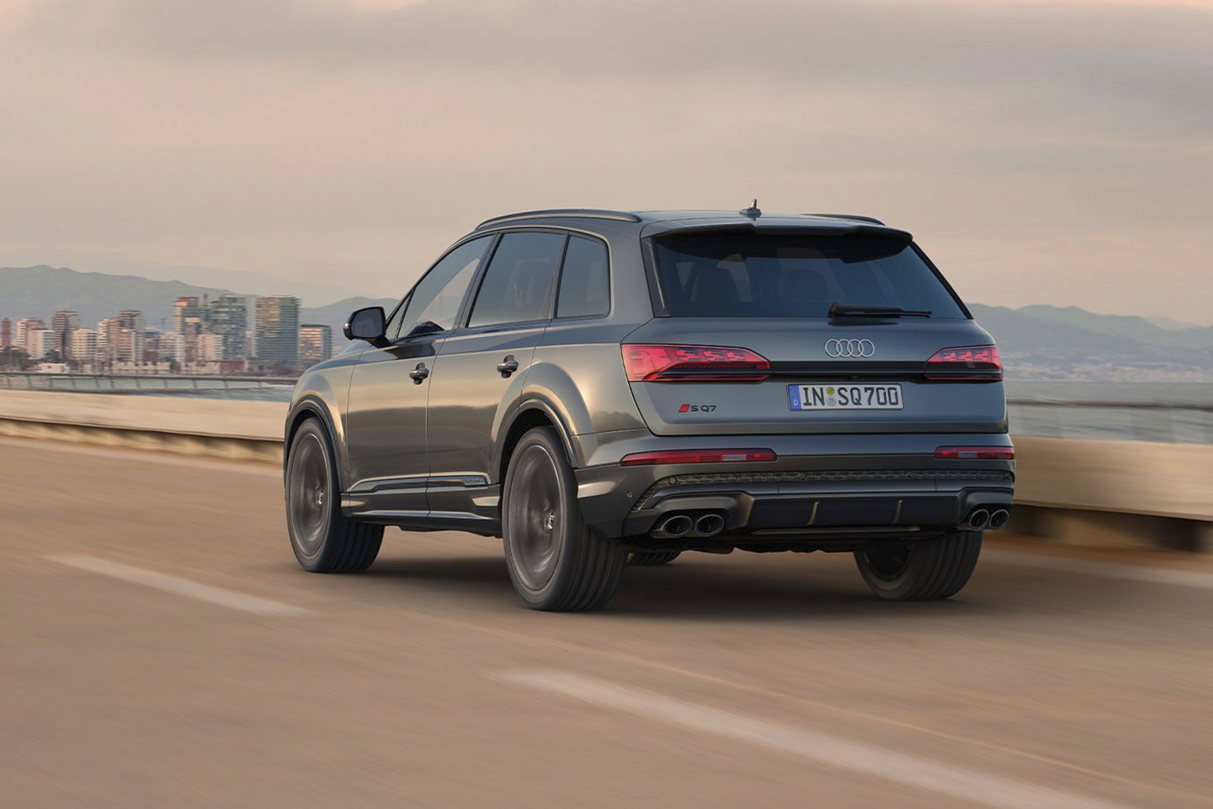 Audi SQ7 2026 quattro