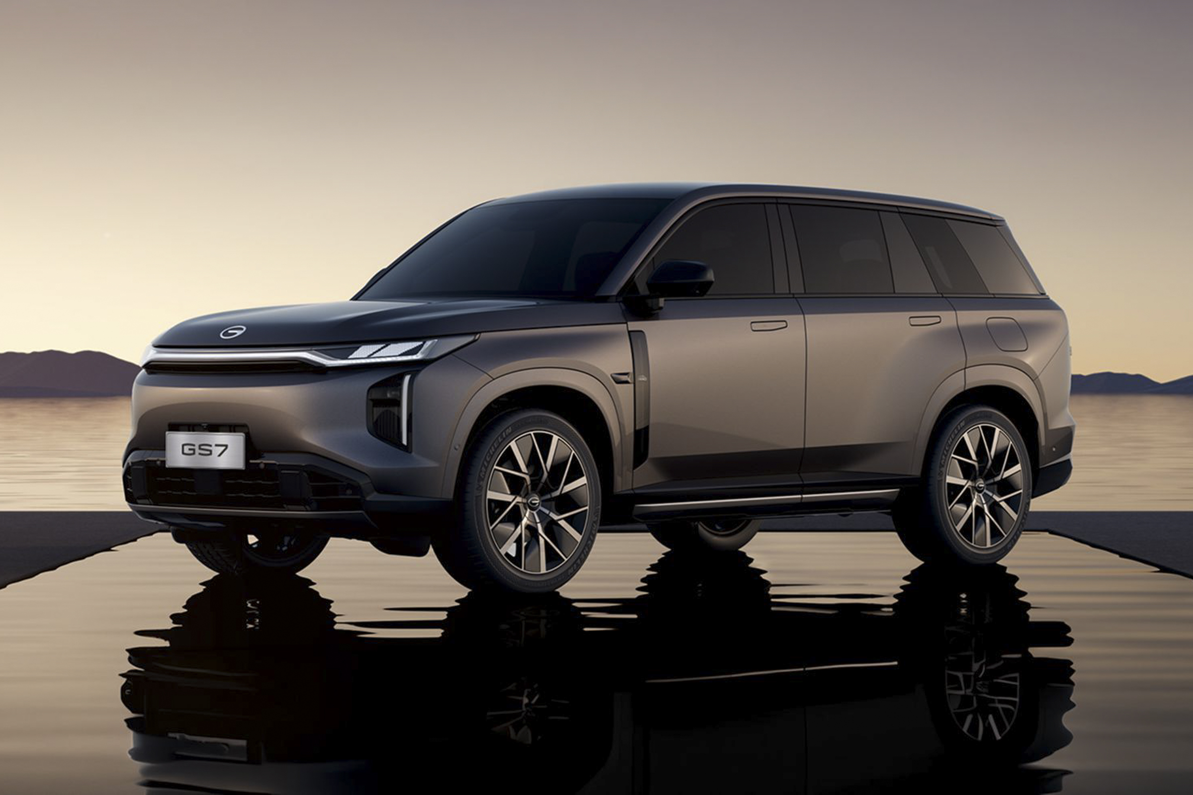 GS7 PHEV