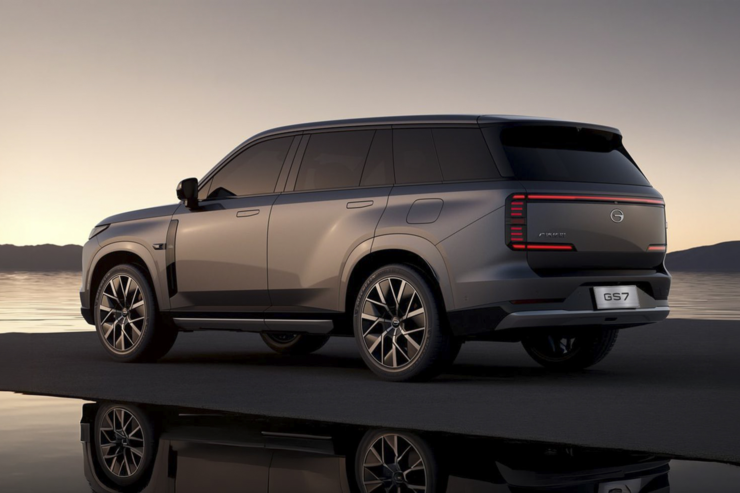 GS7 PHEV
