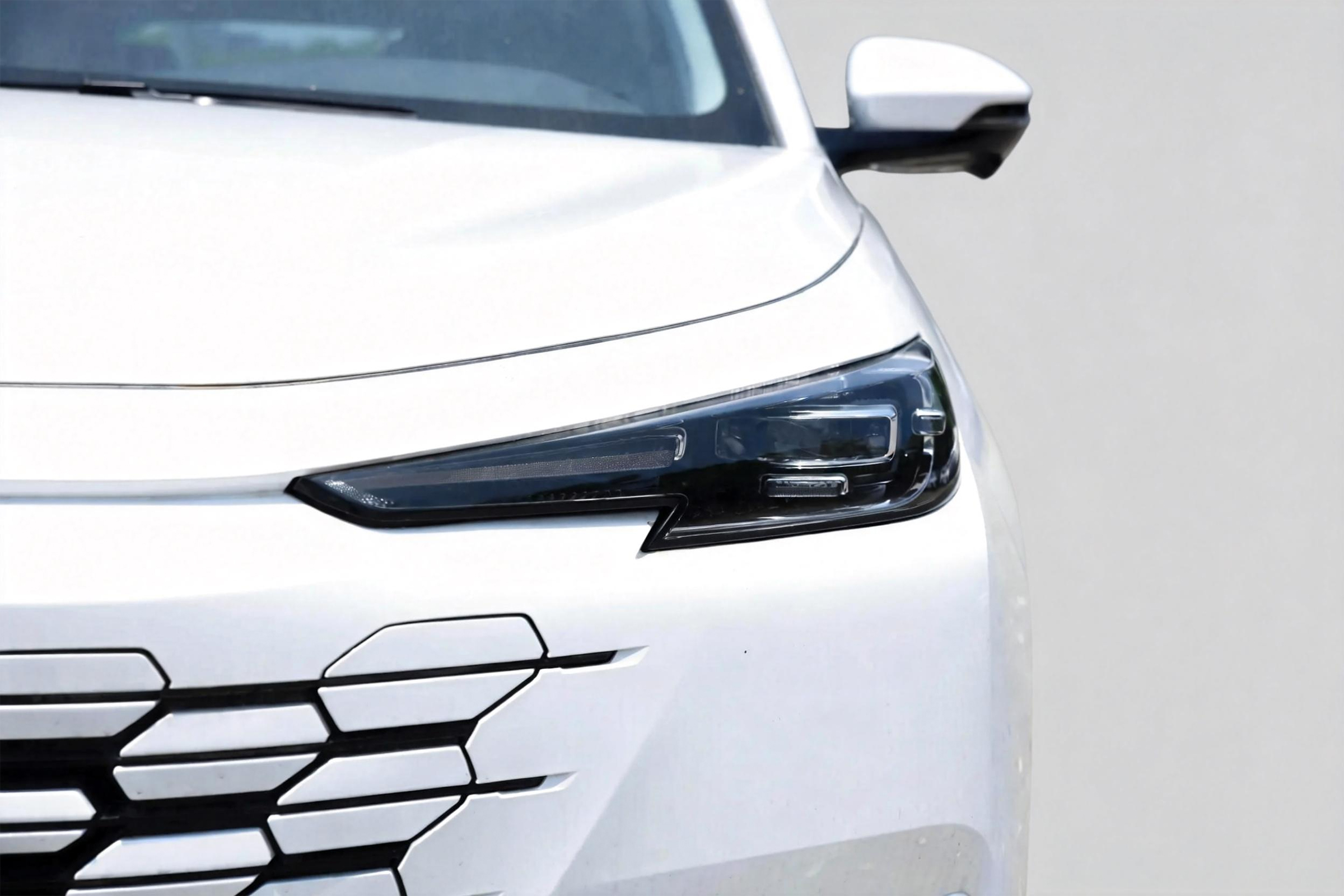 Changan UNI-K 2025 PREMIUM 2WD