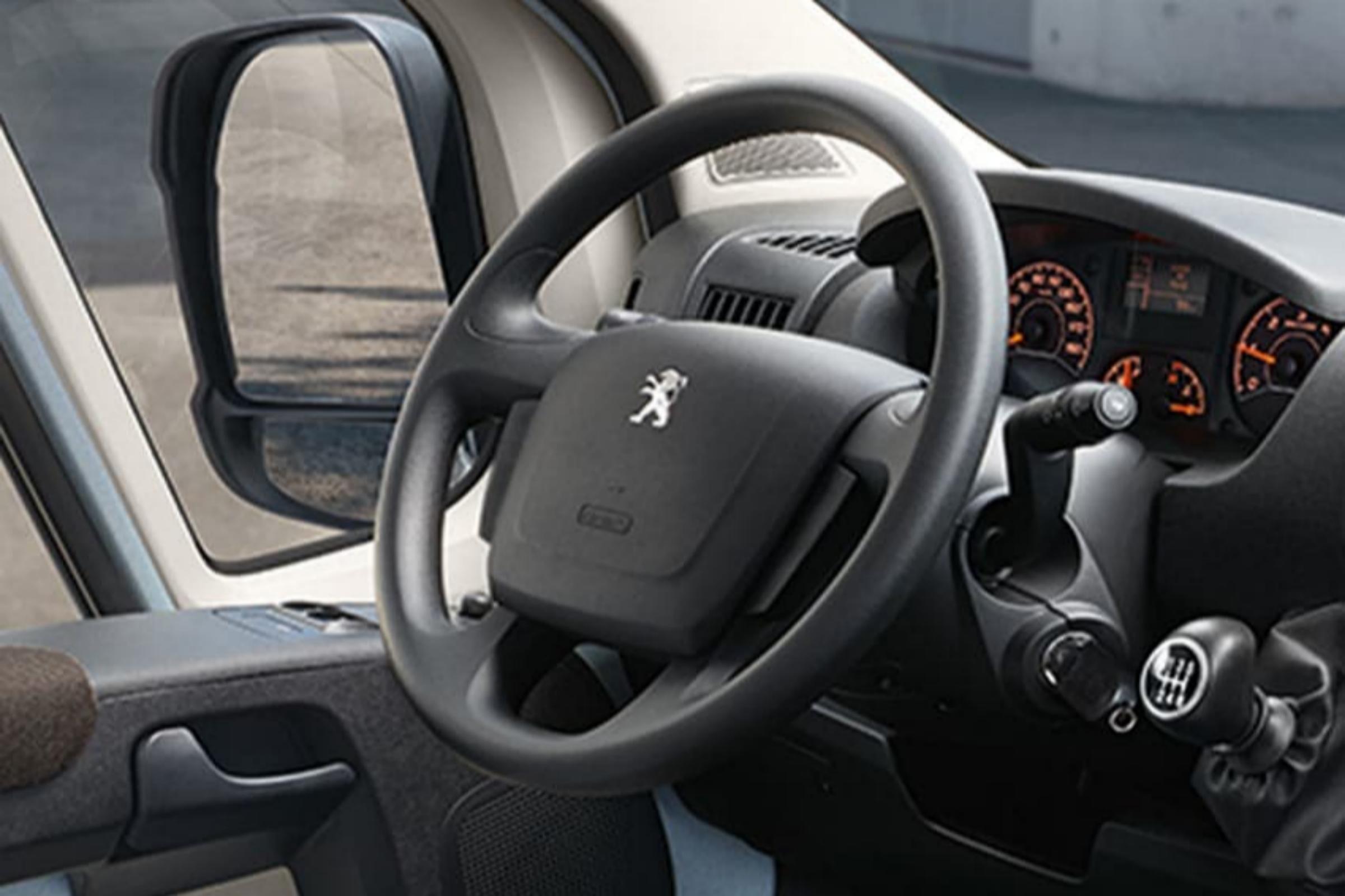 Peugeot MANAGER 2026 L4H2