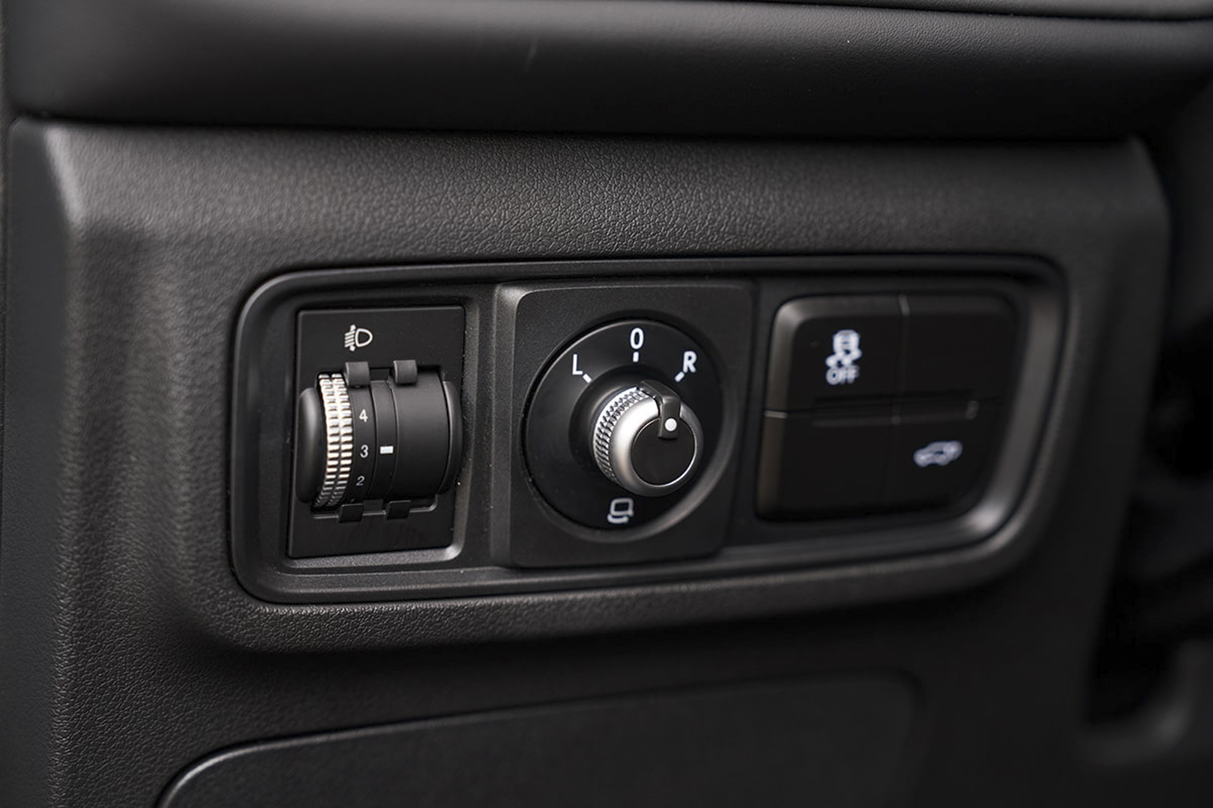 JAC JAC 6 PHEV 2027 Dual e-drive