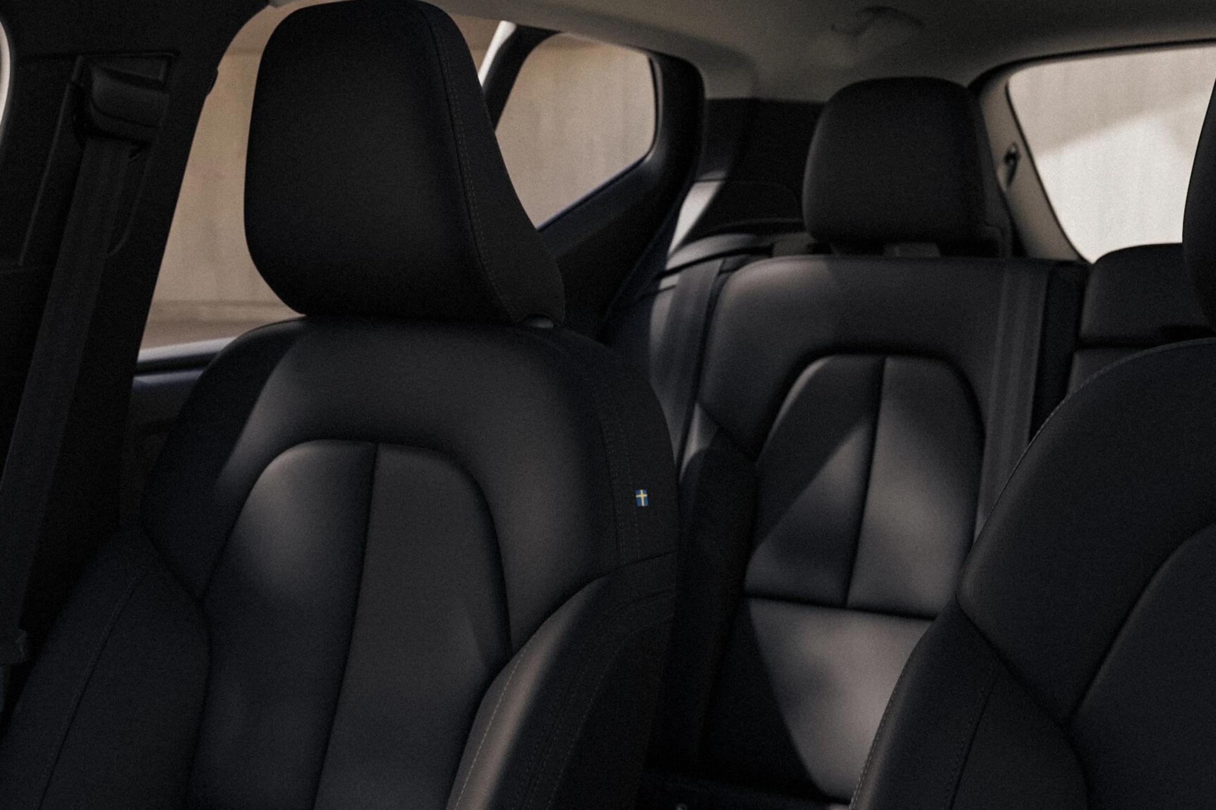 Volvo XC40 2026 Plus