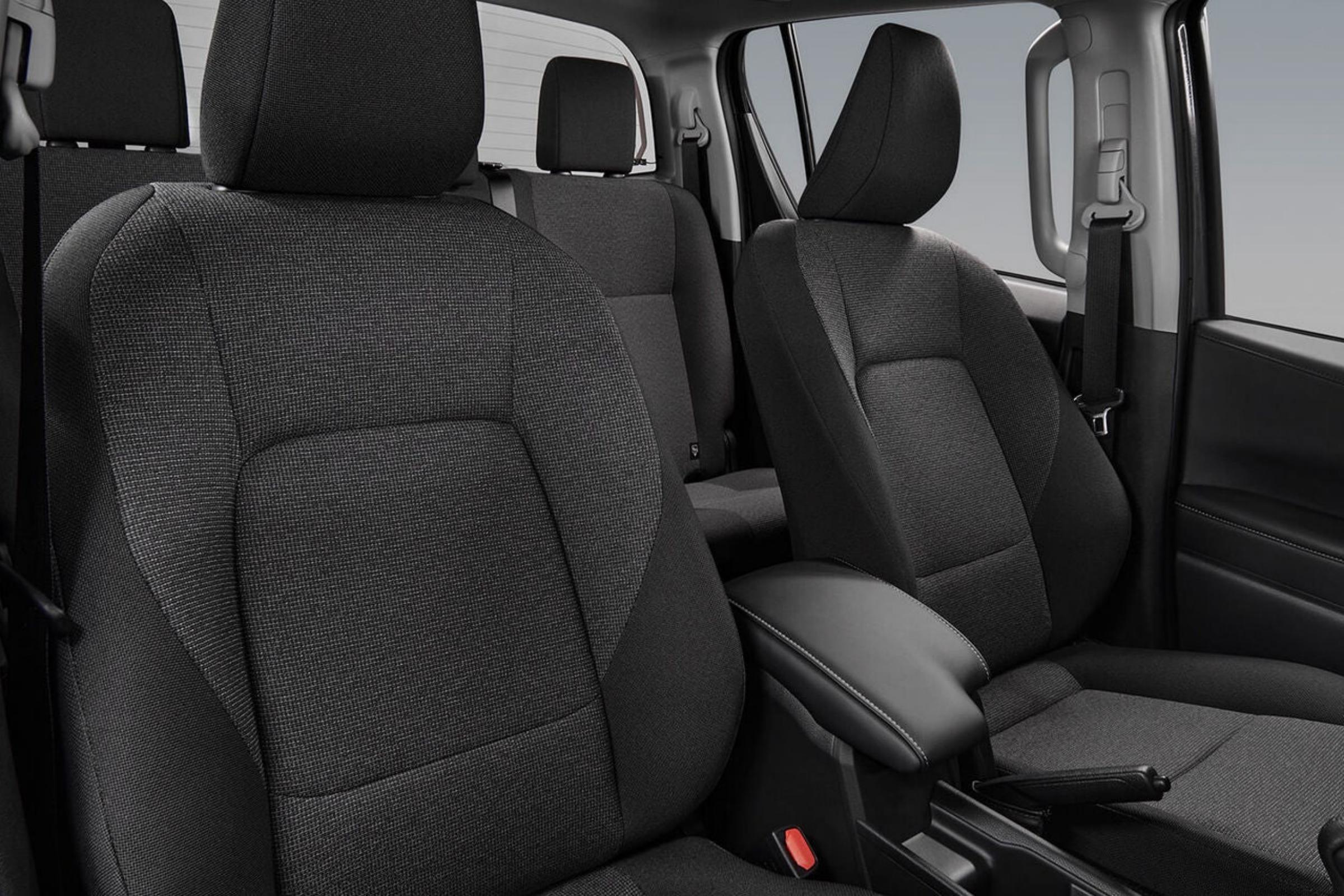 Toyota Hilux 2027 Doble Cabina DSL AT MHEV