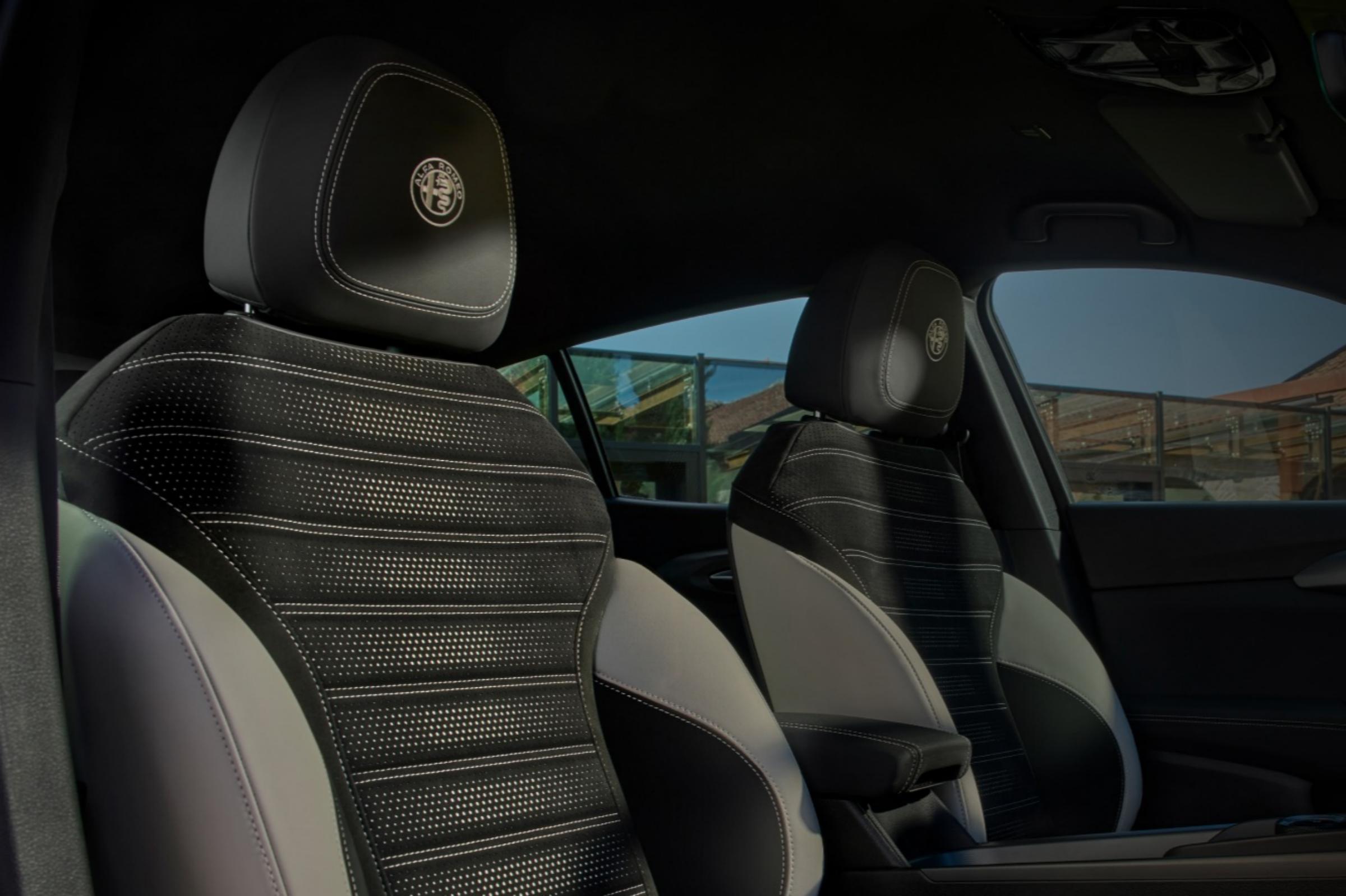 Alfa Romeo TONALE 2024 TI