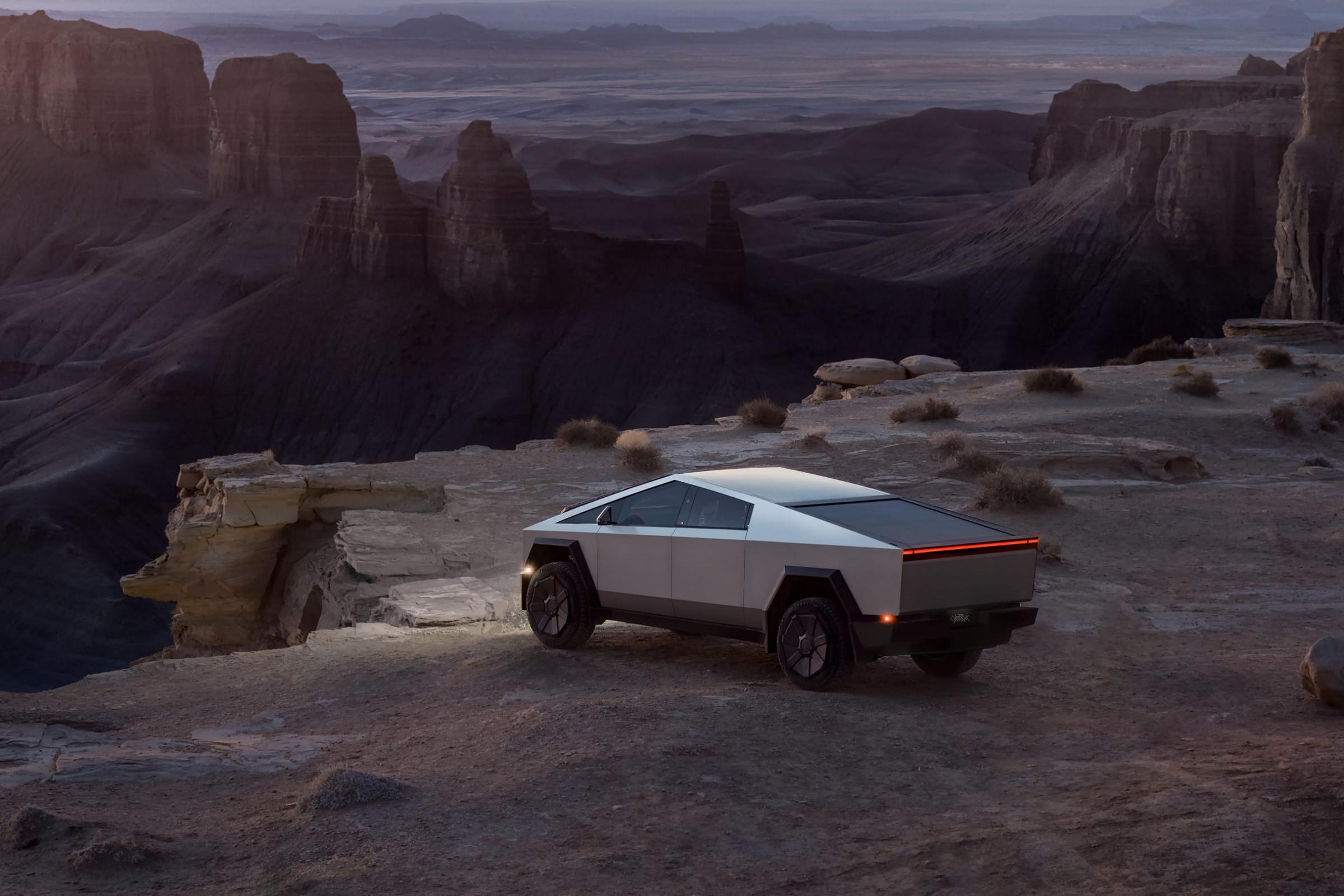 Tesla CYBERTRUCK 2026 Premium All-Wheel Drive