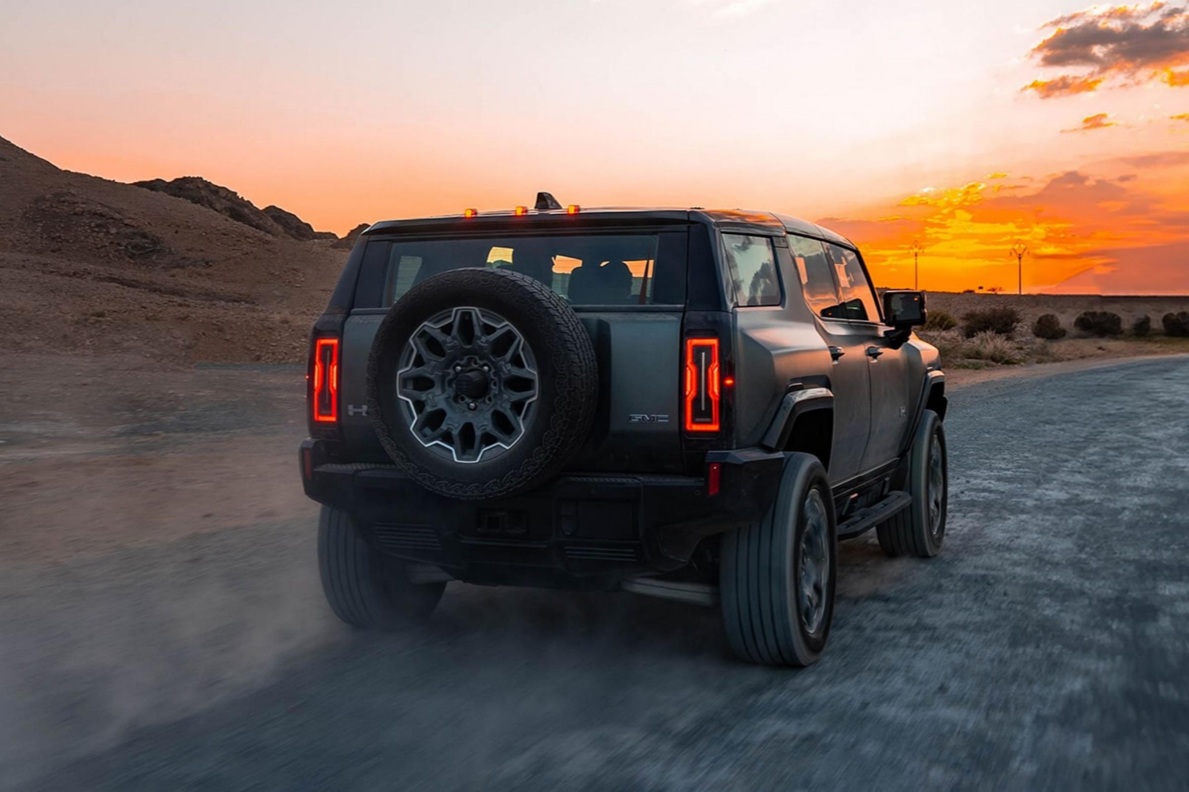 HUMMER EV SUV