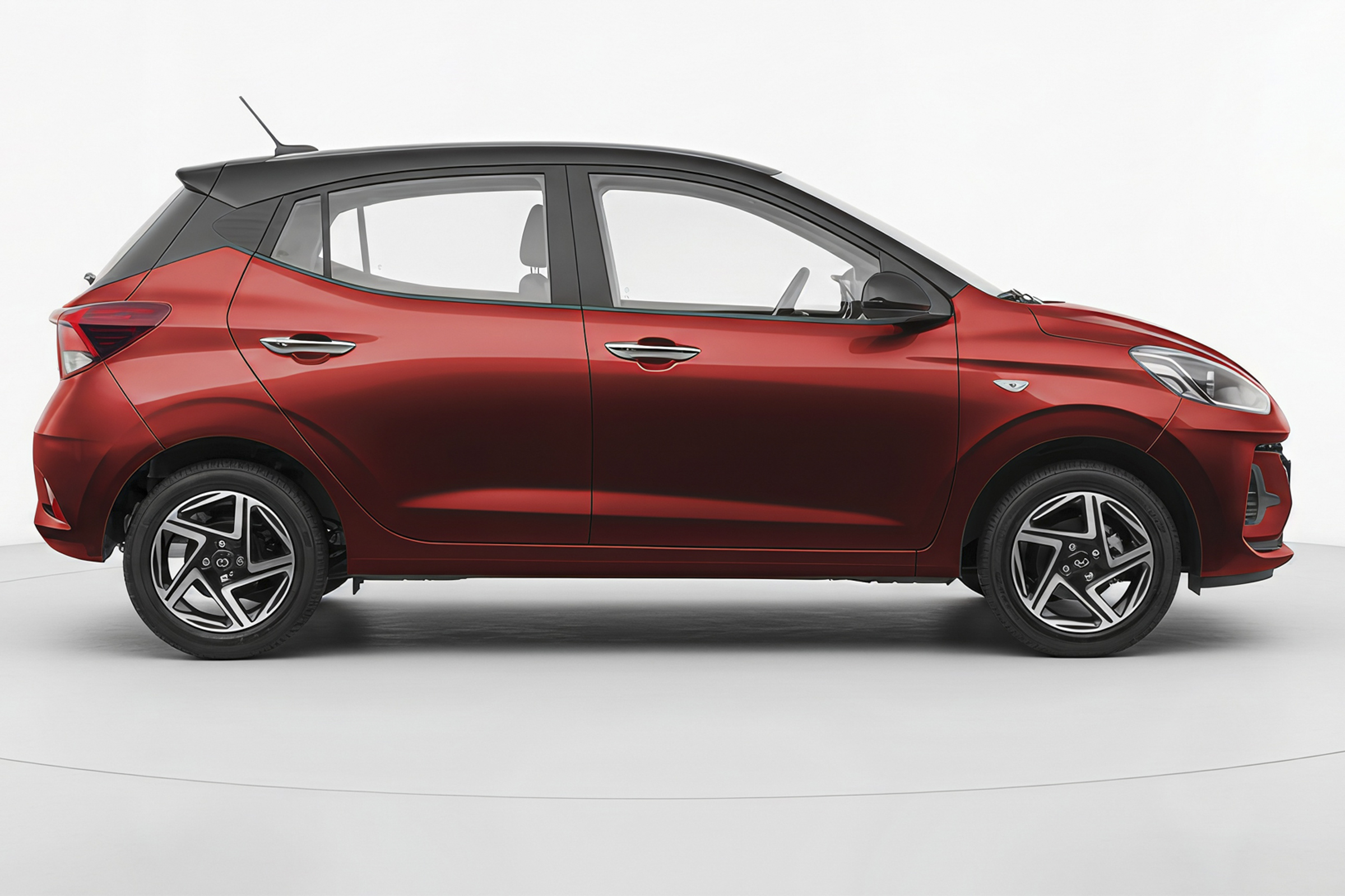 GRAND i10 HATCHBACK