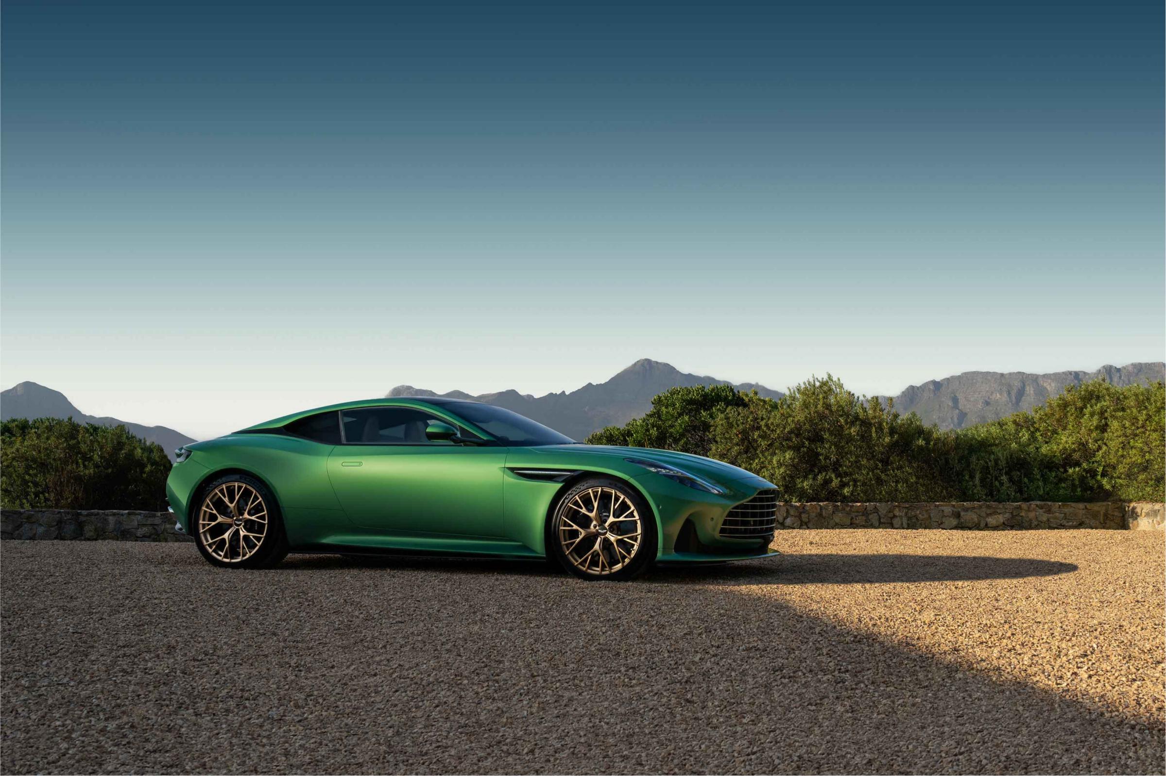 ASTON MARTIN DB12 2026 DB12 Volante