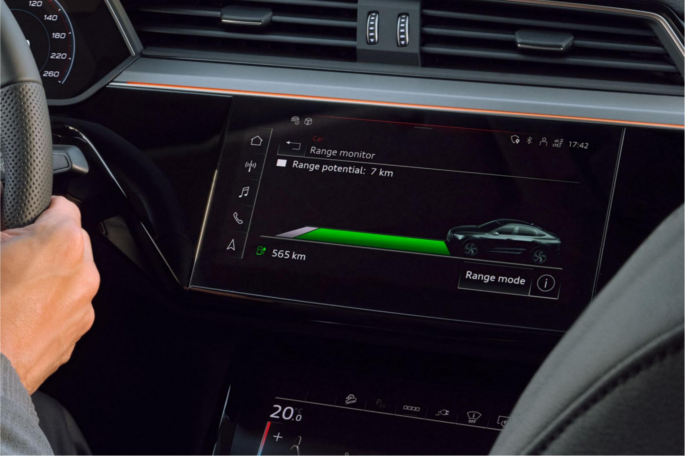 Q8 Sportback e-tron