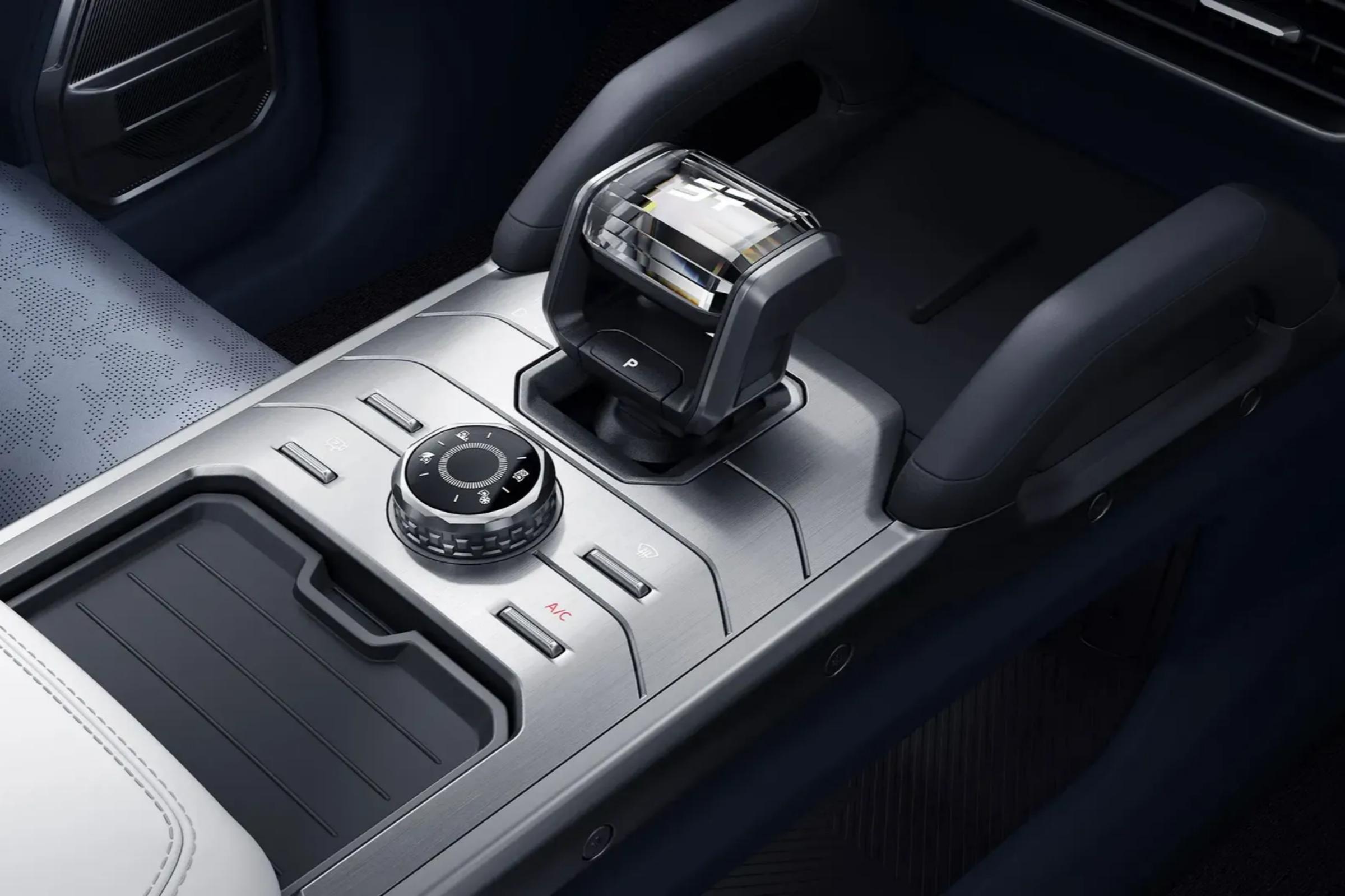 JETOUR T2 i-DM 2026 Savage PHEV